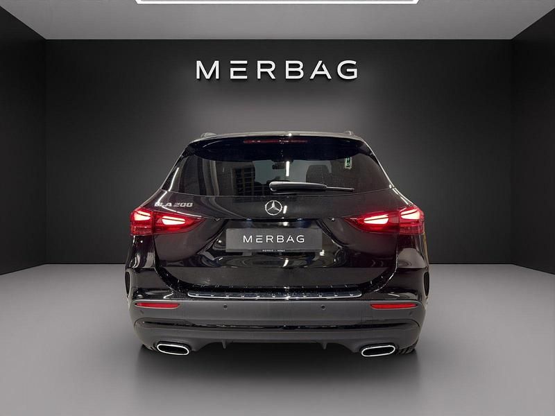 Neu Mercedes GLA200 163 PS (119 kW) 2026 Schwarz SUV