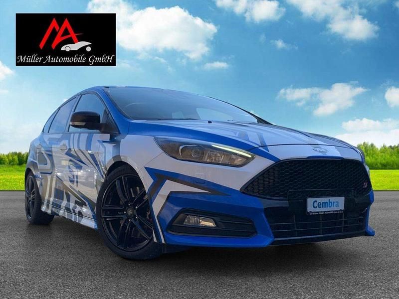 Gebraucht Ford Focus ST 250 PS (183 kW) 2016 Limousine