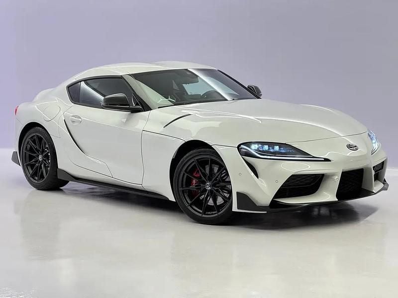 Weiss Gebraucht 2025 Toyota Supra Premium Coupé | CHF 70’850 - Bild 1/4