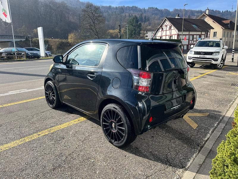 Gebraucht Toyota iQ 98 PS (72 kW) 2010 Kleinwagen