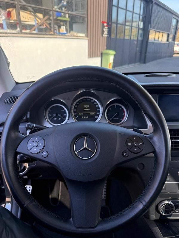 Gebraucht Mercedes GLK250 204 PS (150 kW) 2011 SUV