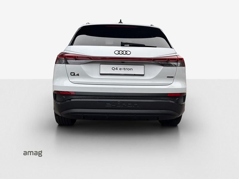 Gebraucht Audi Q4 e-tron Ambiente 210 kW (286 PS) 2025 Gletscherweiss metallic SUV