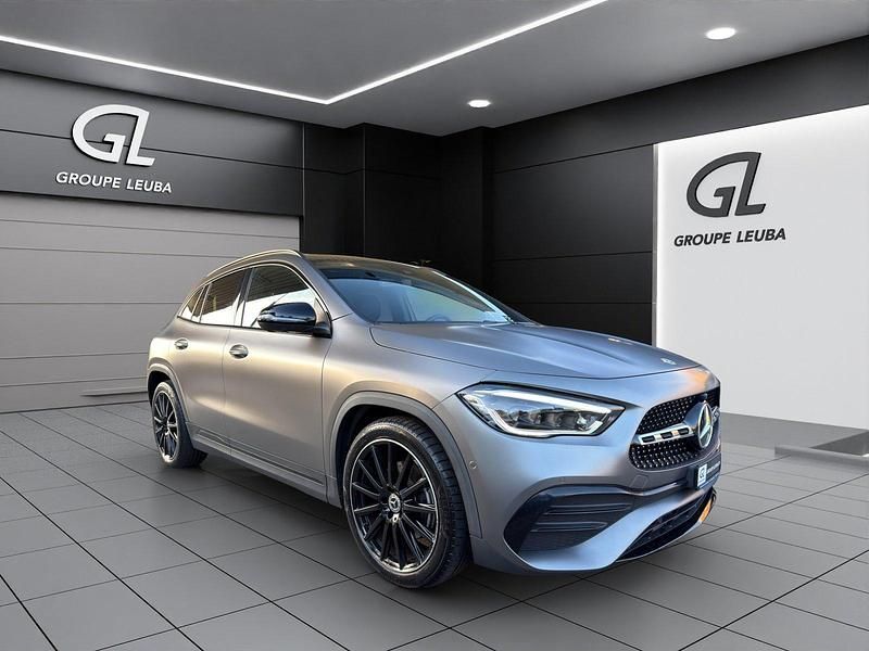 Gebraucht Mercedes GLA220 AMG line 190 PS (139 kW) 2021 Grau SUV