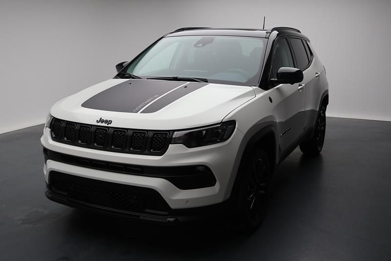 Neu Jeep Compass North 130 PS (95 kW) 2025 Weiss SUV