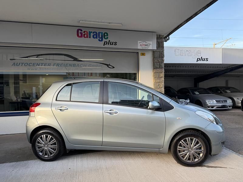 Gebraucht Toyota Yaris 101 PS (74 kW) 2009