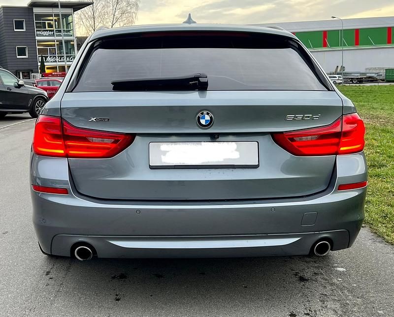 Gebraucht BMW 530 Sport Line 265 PS (194 kW) 2017 Kombi