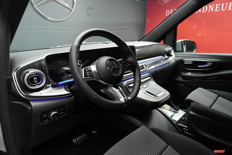 Neu Mercedes V250 190 PS (139 kW) 2026 Grau Van / Kleinbus