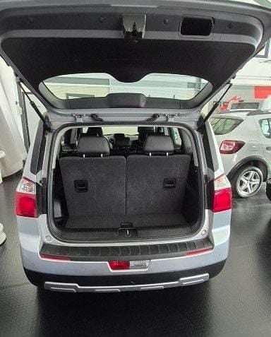 Gebraucht Chevrolet Orlando 141 PS (103 kW) 2012 Van / Kleinbus