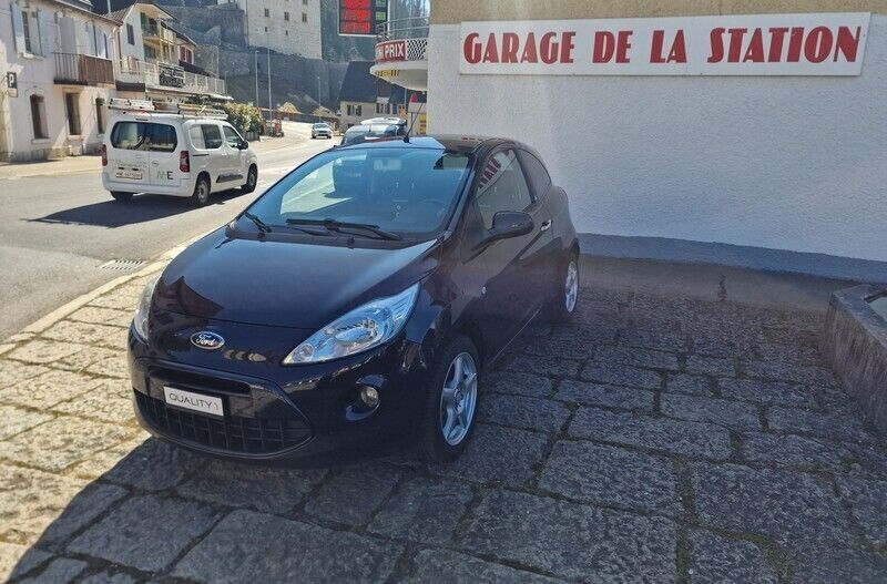 Gebraucht Ford Ka Metall 69 PS (50 kW) 2012 Kleinwagen