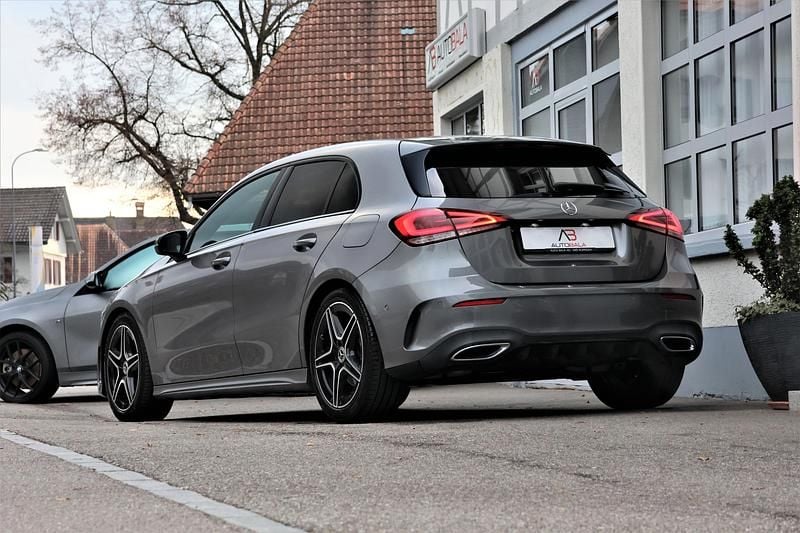 Gebraucht Mercedes A200 AMG line 163 PS (119 kW) 2018 Limousine