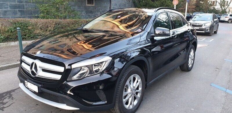 Gebraucht Mercedes GLA250 211 PS (155 kW) 2015 SUV