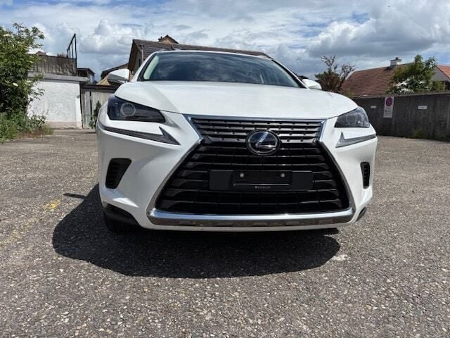 Gebraucht Lexus NX300h E-FOUR 197 PS (144 kW) 2018 SUV