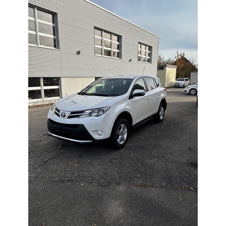 Gebraucht 2014 Toyota RAV4 Style SUV | CHF 16’800 (Etwas zu teuer) - Bild 1/4