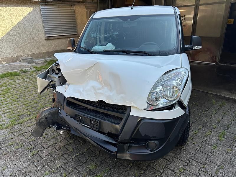 Gebraucht Fiat Doblò Active 95 PS (69 kW) 2010 Van / Kleinbus