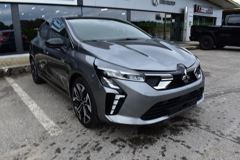 Neu Mitsubishi Colt Intense 145 PS (106 kW) 2025 Grau SUV