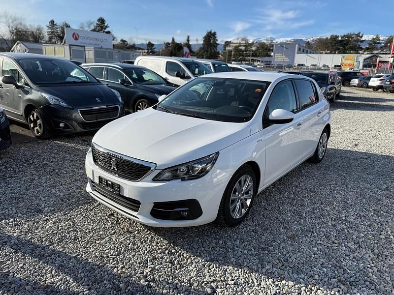 Gebraucht Peugeot 308 Allure 130 PS (95 kW) 2019