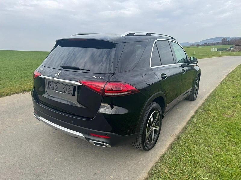 Gebraucht Mercedes GLE300 245 PS (180 kW) 2021 SUV