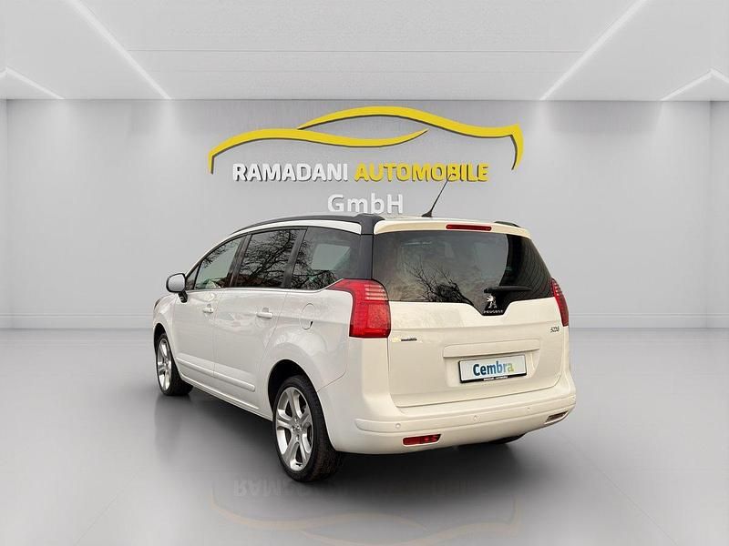 Gebraucht Peugeot 5008 Allure 150 PS (110 kW) 2015 Van / Kleinbus