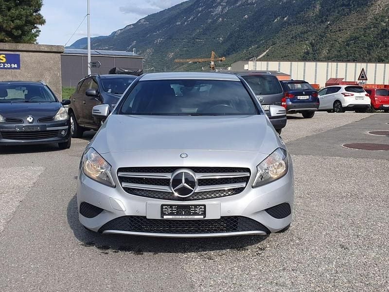 Gebraucht Mercedes A180 Style 122 PS (89 kW) 2015