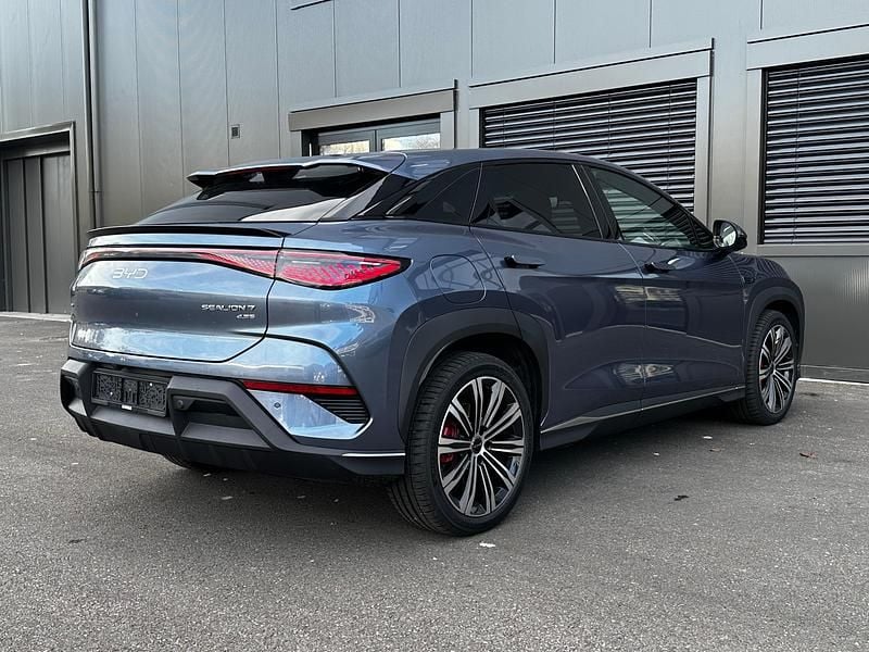 Neu BYD Sealion 7 Design 389 kW (530 PS) 2025 SUV