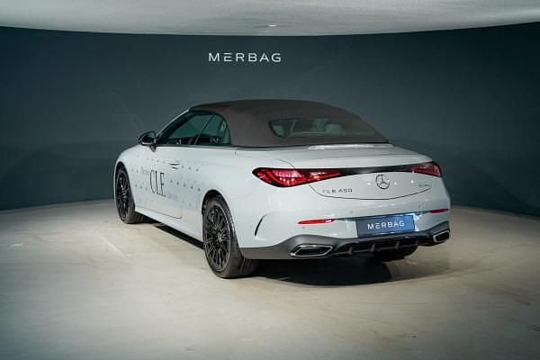 Gebraucht Mercedes CLE450 380 PS (279 kW) 2024 Grau Cabrio