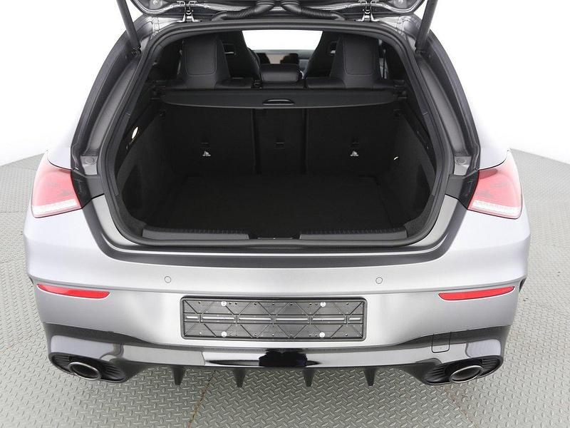 Gebraucht Mercedes CLA35 AMG Shooting Brake AMG 306 PS (225 kW) 2022 Grau Kombi