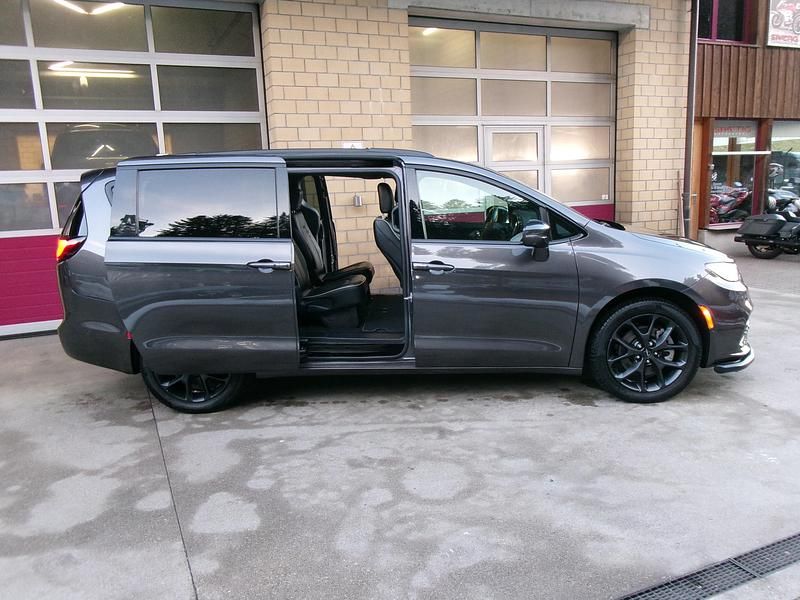 Gebraucht Chrysler Pacifica Limited 291 PS (214 kW) 2022