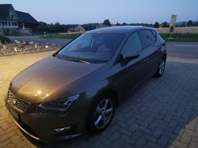 Gebraucht 2015 Seat Leon FR-Line Limousine | CHF 12’000 (Fairer Preis) - Bild 1/4