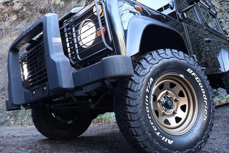 Gebraucht Land Rover Defender 122 PS (89 kW) 2009