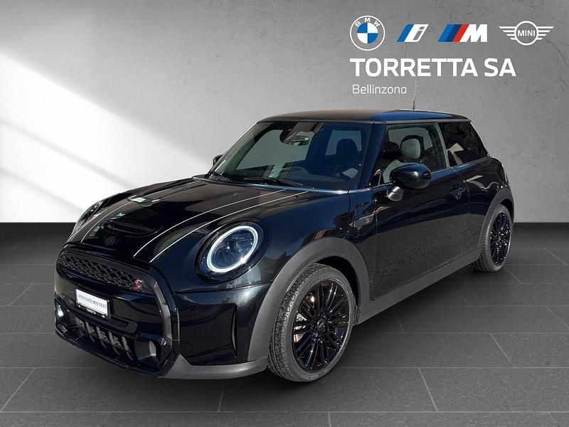 Gebraucht Mini Cooper S 178 PS (130 kW) 2023 Schwarz Kleinwagen