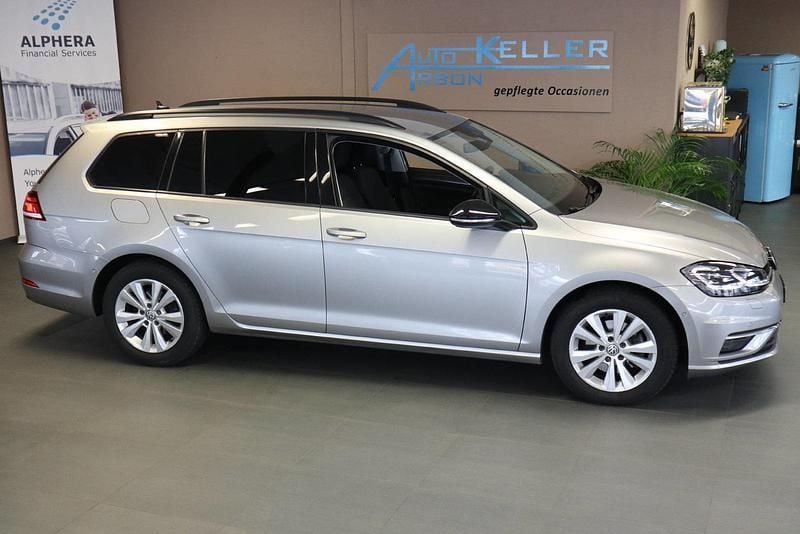 Gebraucht VW Golf VII Comfortline 150 PS (110 kW) 2018 Kombi