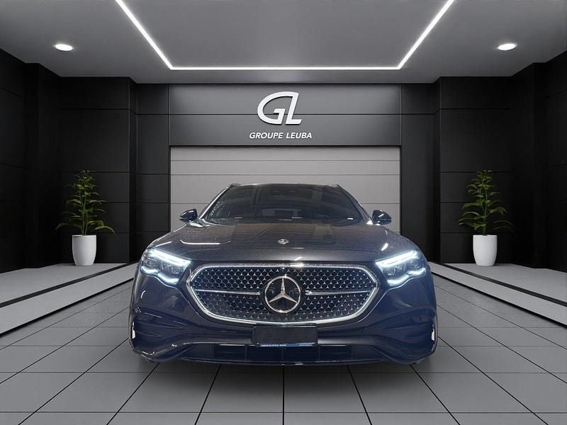 Neu Mercedes E220 197 PS (144 kW) 2025 Grau Kombi