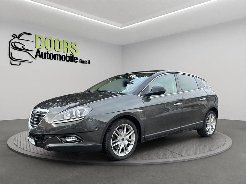 Gebraucht Lancia Delta 200 PS (147 kW) 2011 Kleinwagen