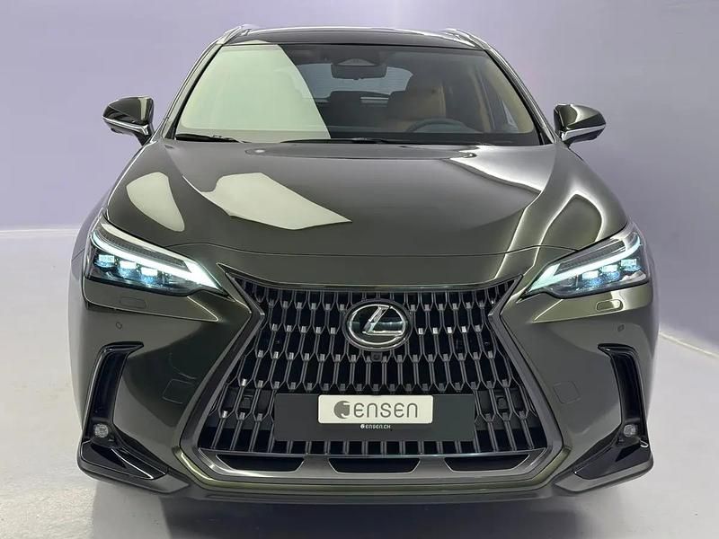 Neu Lexus NX450h+ E-FOUR 292 PS (214 kW) 2026 Grün SUV
