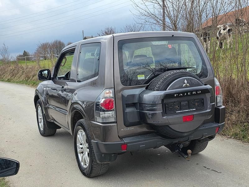 Gebraucht Mitsubishi Pajero 200 PS (147 kW) 2015 SUV