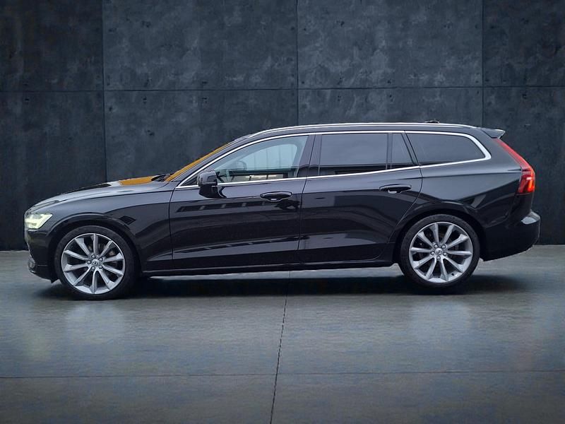 Gebraucht 2020 Volvo V60 Momentum Kombi | CHF 25’990 - Bild 1/4