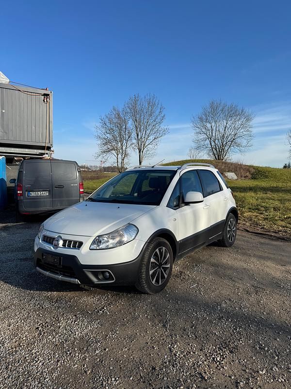 Gebraucht 2012 Fiat Sedici Dynamic SUV | CHF 4’999 (Etwas zu teuer) - Bild 1/4