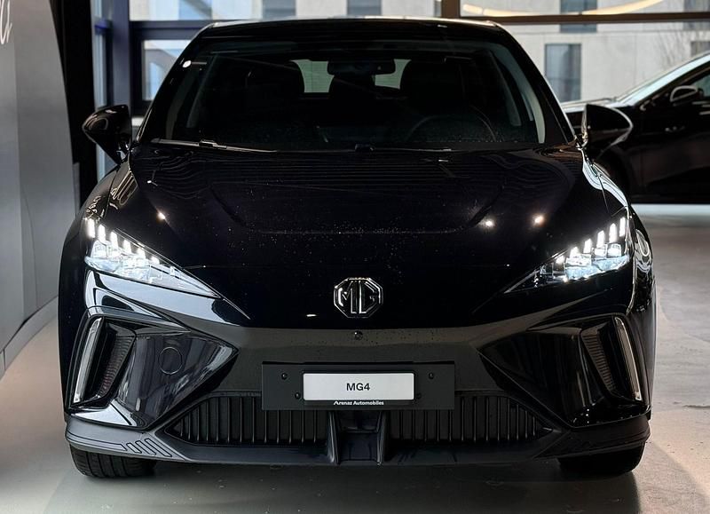 Neu MG MG4 EV Trophy 180 kW (245 PS) 2025 Schwarz Kleinwagen