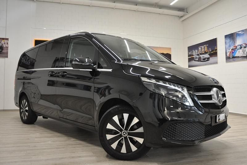 Gebraucht 2024 Mercedes V250 Avantgarde Van / Kleinbus | CHF 61’500 (Fairer Preis) - Bild 1/4