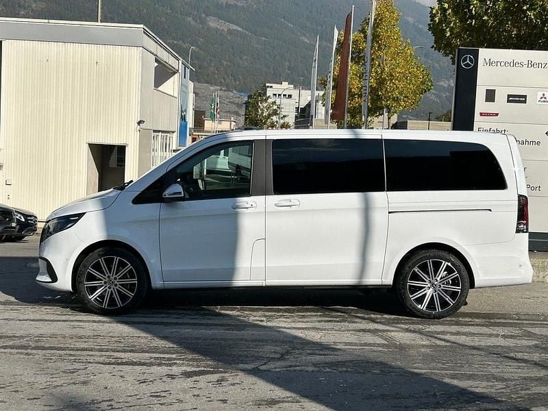 Neu Mercedes V250 190 PS (139 kW) 2025 Van / Kleinbus