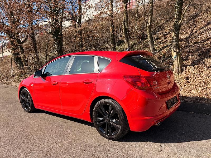 Gebraucht Opel Astra Sport 140 PS (102 kW) 2015