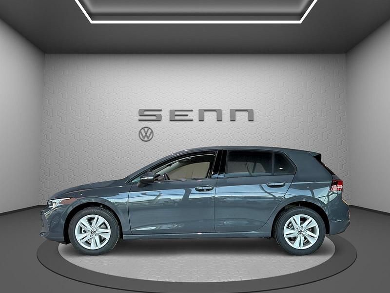 Neu VW Golf VIII Basis 114 PS (83 kW) 2026 Grau Limousine
