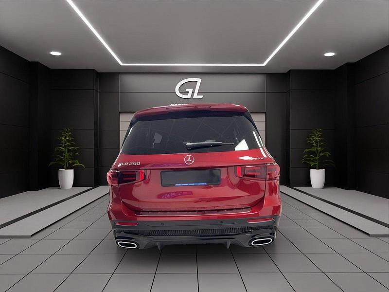 Gebraucht Mercedes GLB250 224 PS (164 kW) 2024 Rot SUV