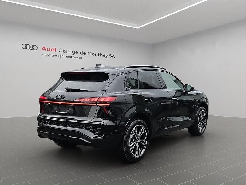 Neu Audi Q3 Advanced 150 PS (110 kW) 2025 SUV