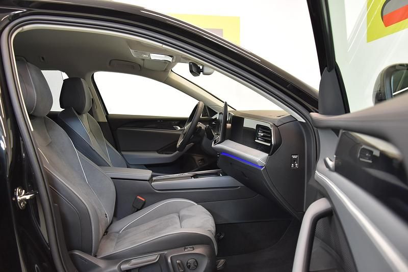 Gebraucht VW Passat Business 204 PS (150 kW) 2024 Kombi