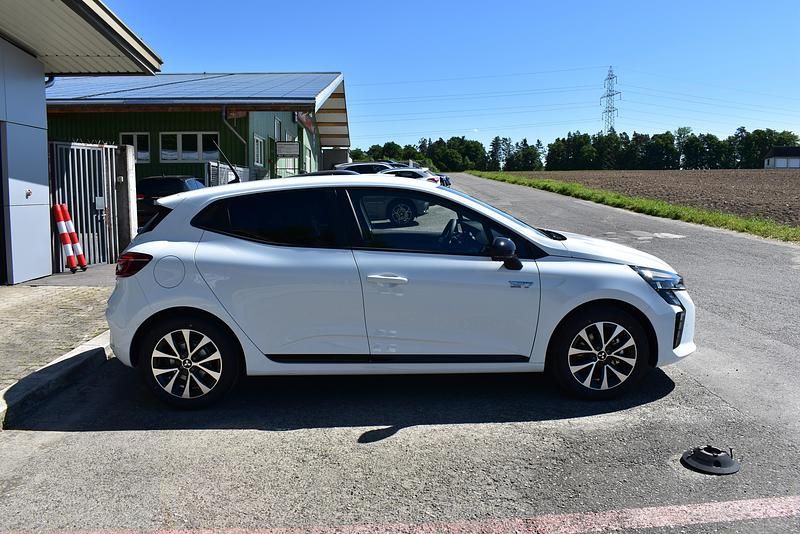 Neu Mitsubishi Colt Intense 144 PS (105 kW) 2025 Weiss SUV