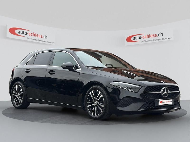 Gebraucht 2024 Mercedes A220 Progressive Limousine | CHF 27’980 - Bild 1/4