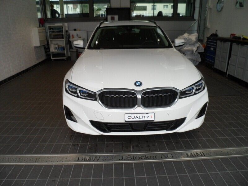 Gebraucht 2023 BMW 330e Kombi | CHF 29’900 (Superpreis) - Bild 1/4