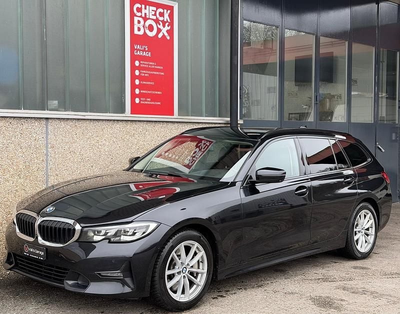 Gebraucht BMW 330 Sport Line 265 PS (194 kW) 2019 Kombi
