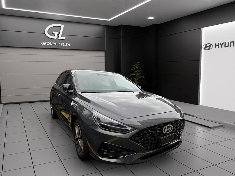 Grau Gebraucht 2025 Hyundai i30 Limousine | CHF 32’900 (Etwas zu teuer) - Bild 1/4